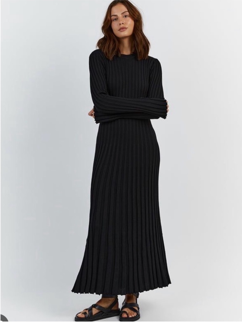 DISSH Black Ribbed Long-Sleeve Maxi Dress